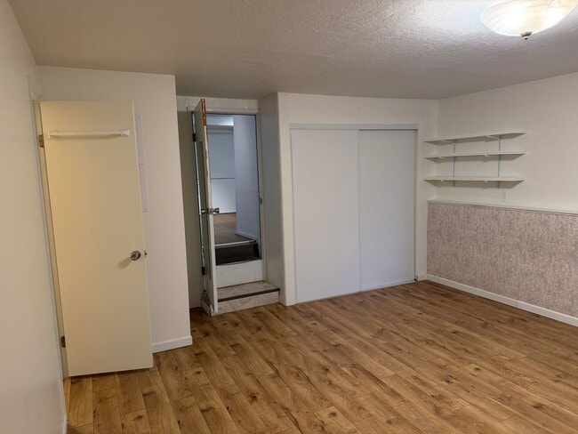 Building Photo - Beautiful 4 bedroom, 3 bathroom home in Eugene!