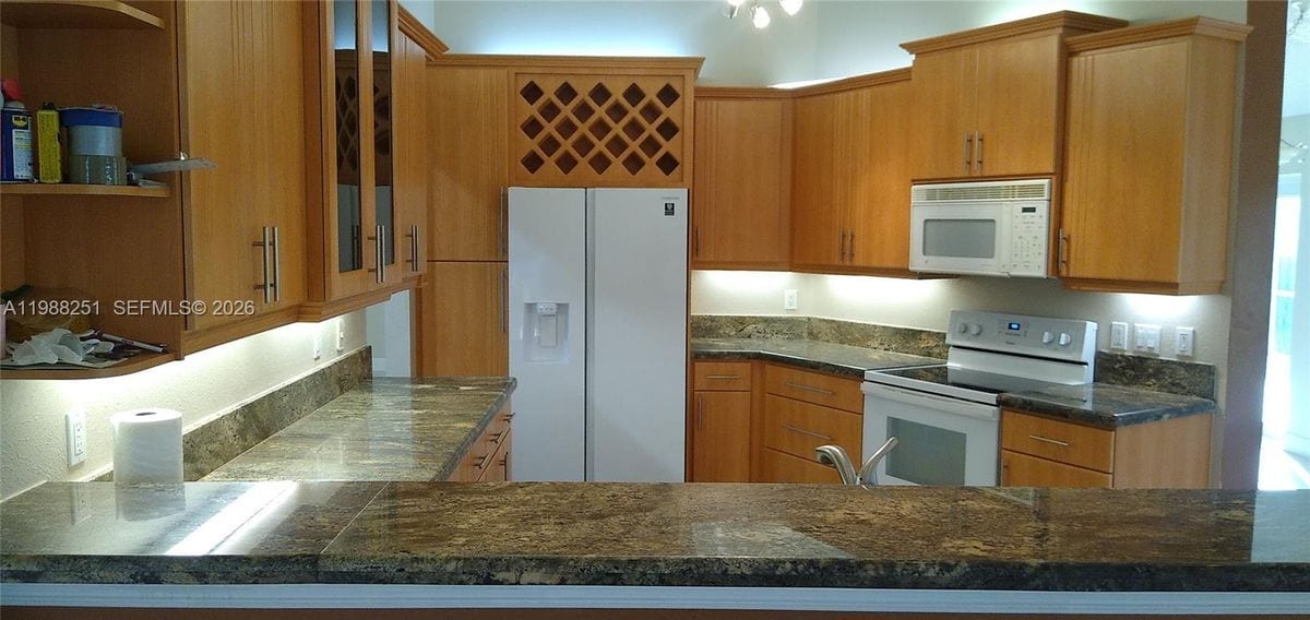 Building Photo - 15013 SW 10th St