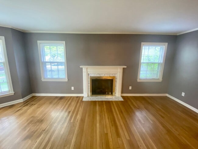 Building Photo - {6832} Prairie Village Ranch + Perfect Location + Updated + Fenced Yard