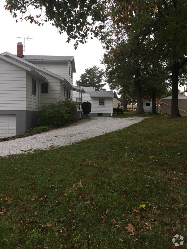 Building Photo - 1597 Garman Road