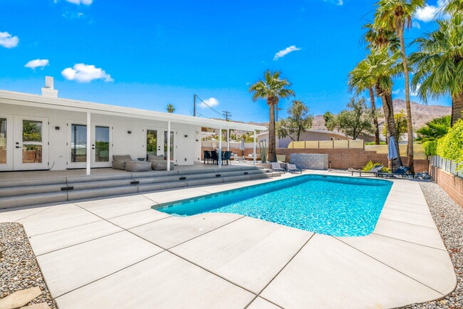 Building Photo - 38951 Bel Air Dr