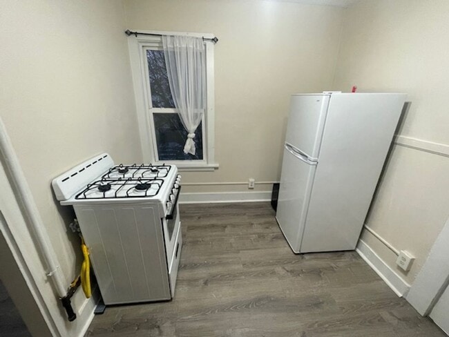 Building Photo - 28 Prospect St