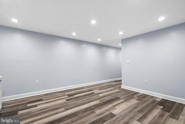 Building Photo - 1641 4th St NW