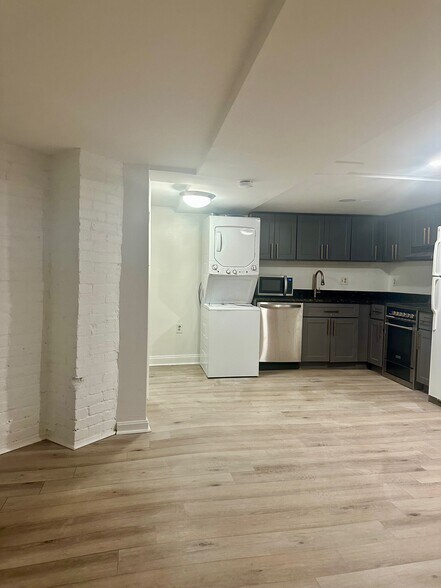 Building Photo - 2009 Flagler Pl NW