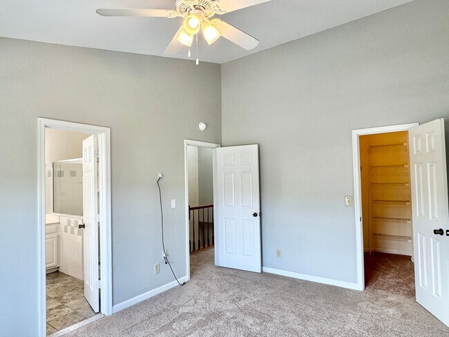 Building Photo - STAFFORD TOWNHOUSE - HANDY TO QUANTICO, SH...