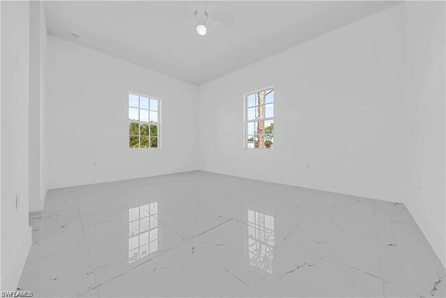 Building Photo - 3312 11th St W