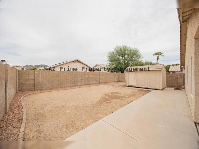 Building Photo - 5014 W Ponderosa Ln