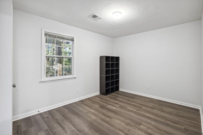 Building Photo - 10145 Rillridge Ct