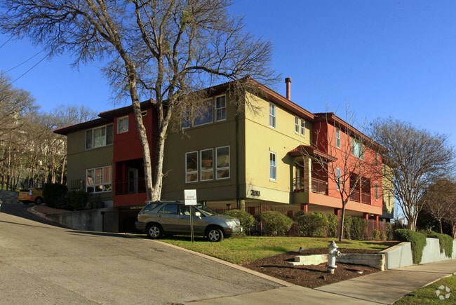 Building Photo - 2101 N Lamar Blvd