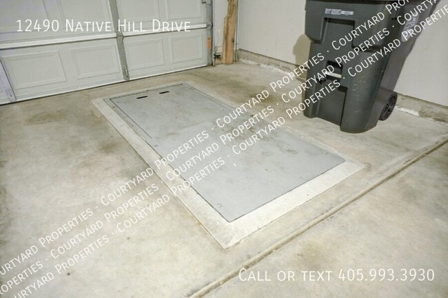 Building Photo - 12490 Native Hill Dr