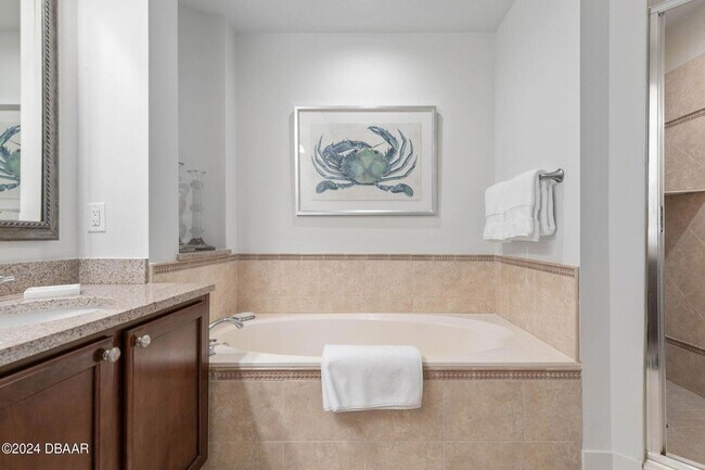 Building Photo - 102 Yacht Harbor Dr