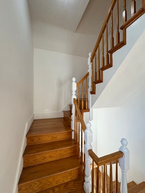 Building Photo - 188 Sylvan St