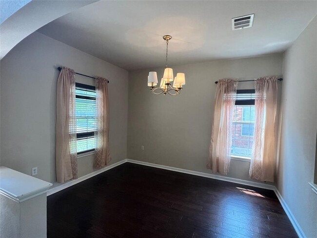 Building Photo - 10924 Reliance Creek Dr