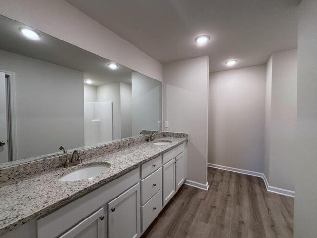 Building Photo - 244 Alston Ridge Dr