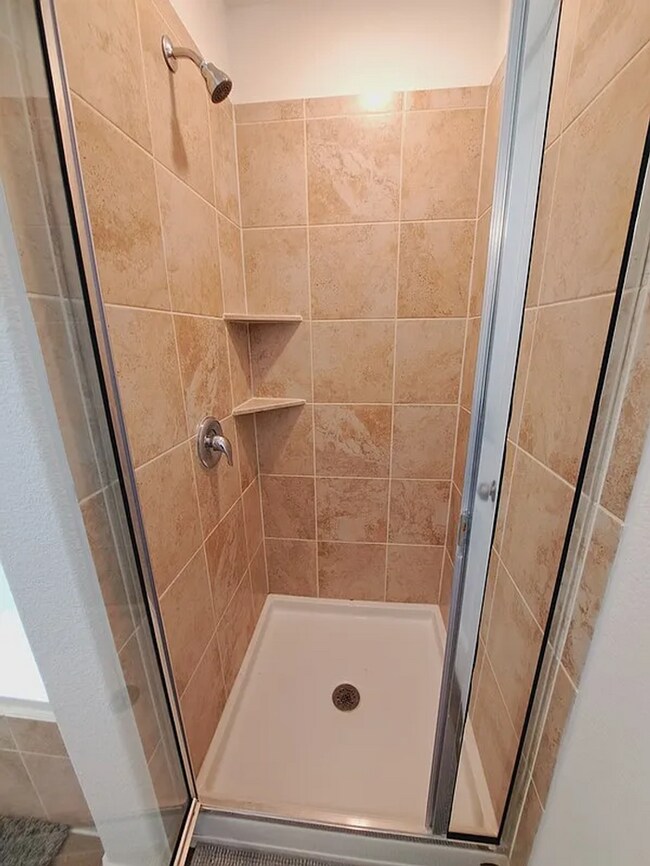 Building Photo - COMING SOON! Beautiful 4BR 3BA w/ Fenced Backyard • Private Yard• Attached Garage in Siena