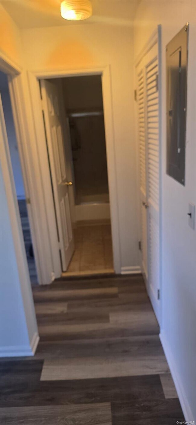 Building Photo - 29 Brittany Dr