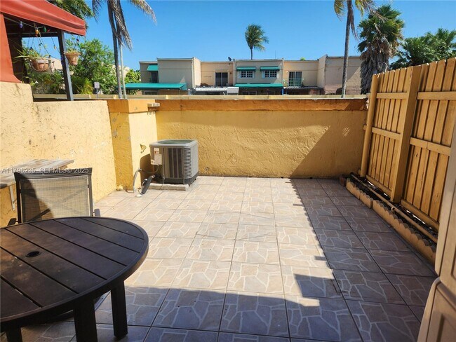 Building Photo - 11795 SW 18th St