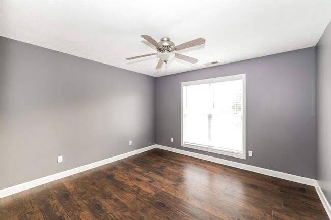 Building Photo - 97 Jadewood Dr