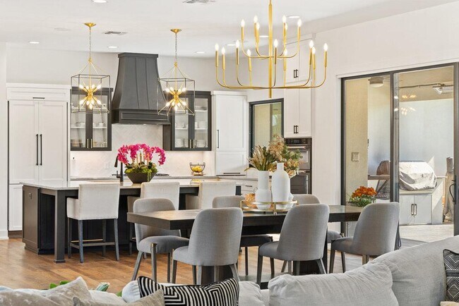 Building Photo - 223 Golden Bear Dr