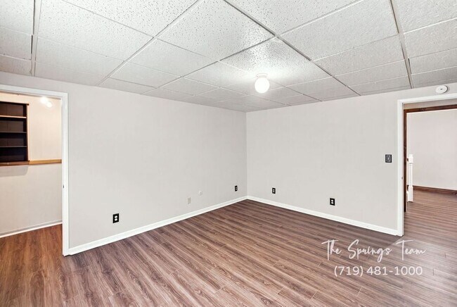 Building Photo - 3060 Maverick Dr