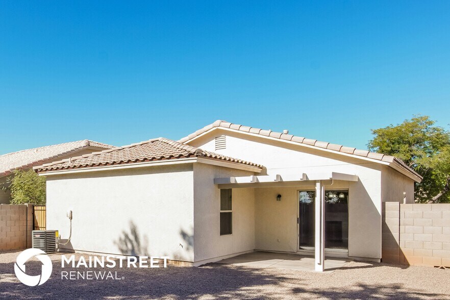 Building Photo - 13137 W Calavar Rd