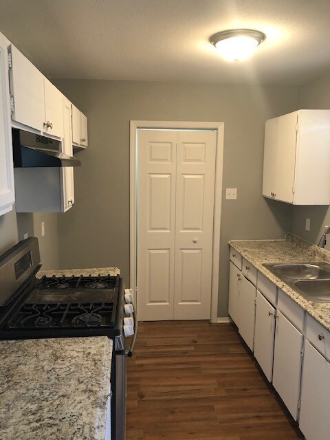 Building Photo - 6223 Wild Valley Dr