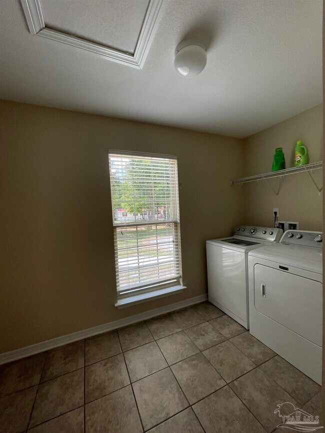Building Photo - 3526 Jubilee Dr