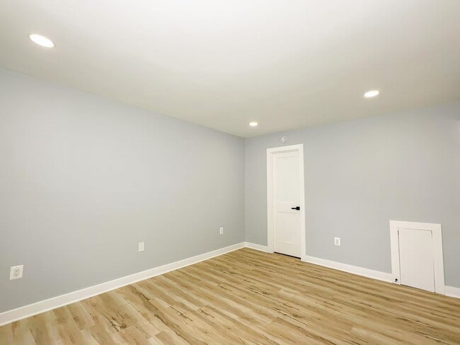 Building Photo - 3861 St Barnabas Rd