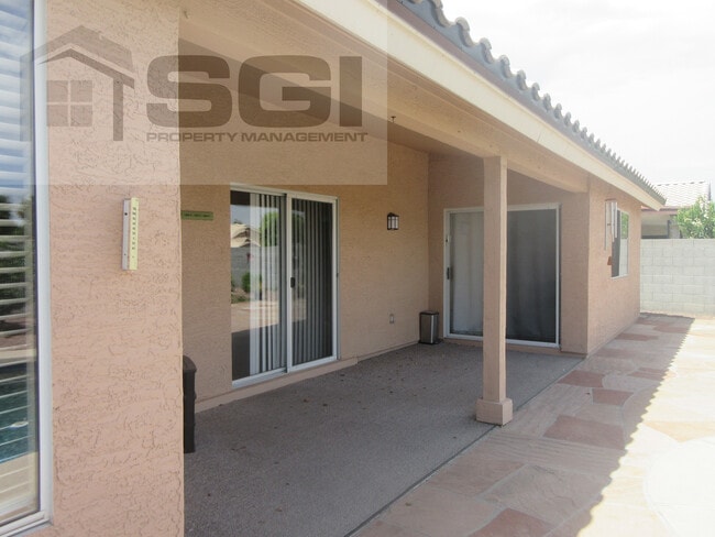 Building Photo - 8606 W Caribbean Ln