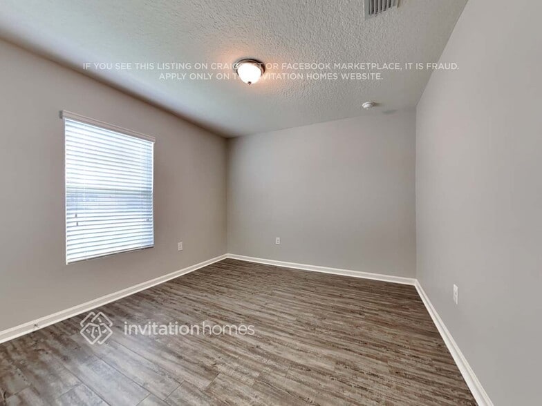 Building Photo - 3348 Canyon Falls Dr