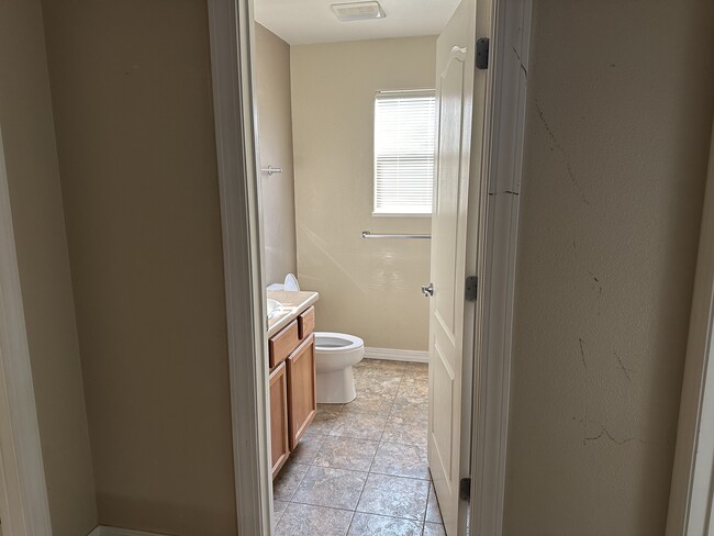 Spare bath w/ shower - 3150 Open Meadows Ct