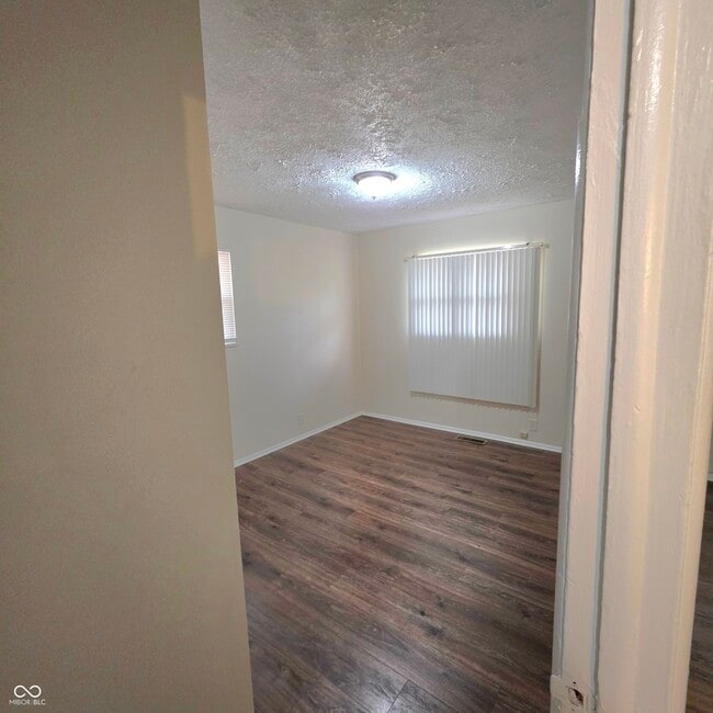 Building Photo - 4134 N Grand Ave