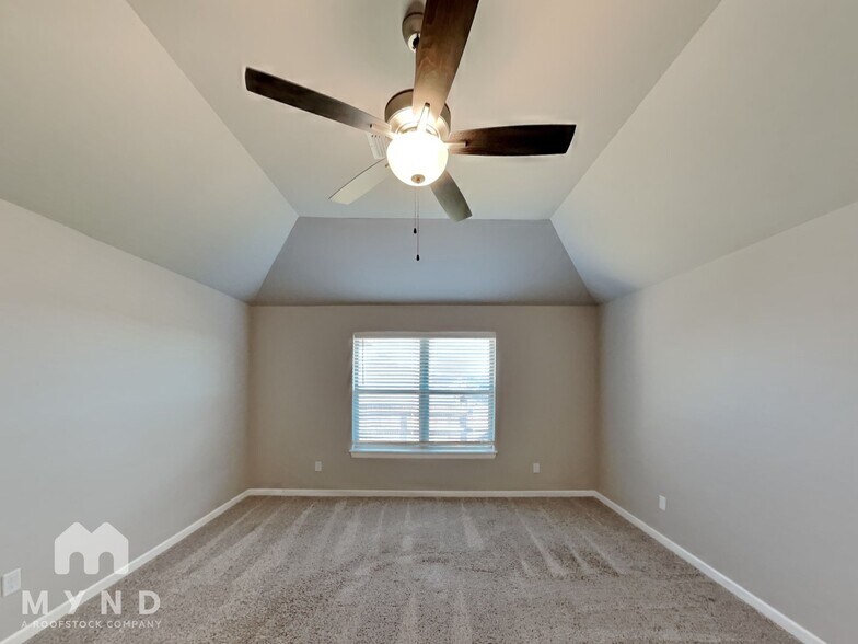 Building Photo - 8316 Lambert Wy