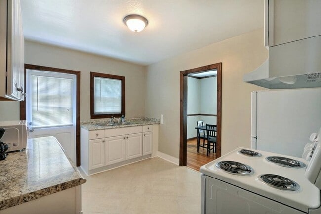 Building Photo - Large 3BR/2BA Ardsley Park House For Rent