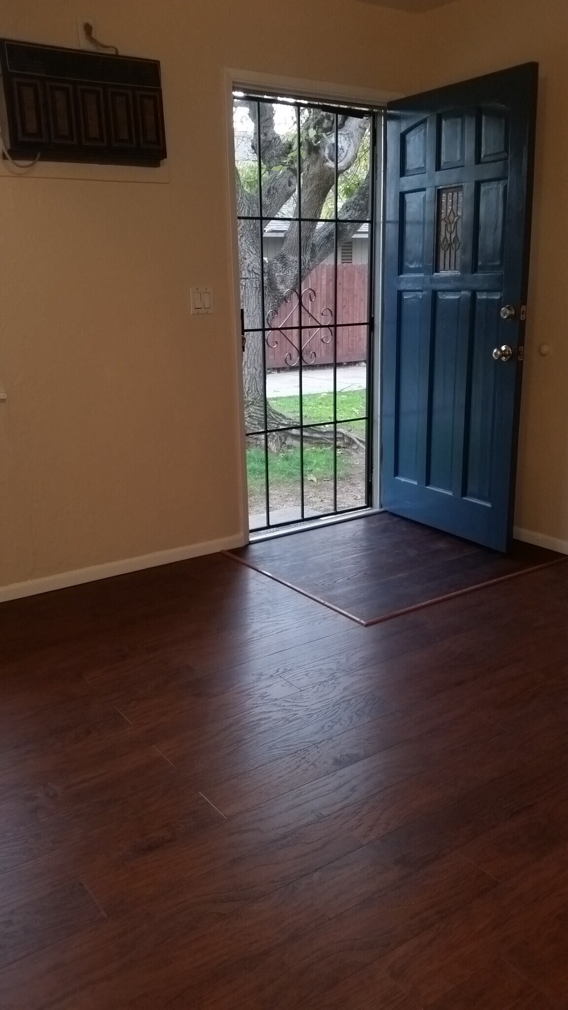 entry way - 9662 Eisenbeisz Street Unit A