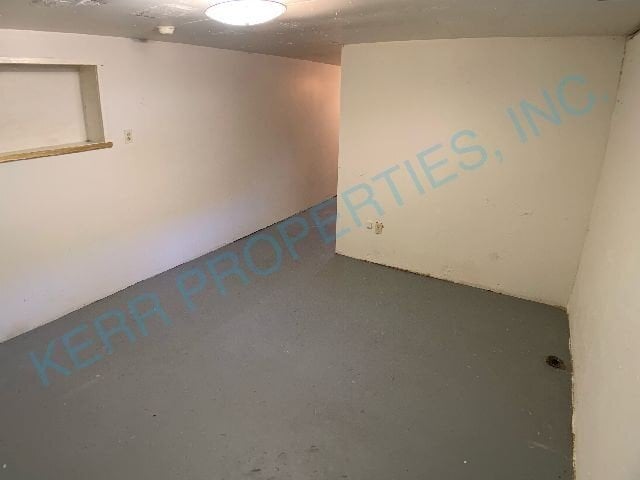 Building Photo - 6329 SE 97th Ave