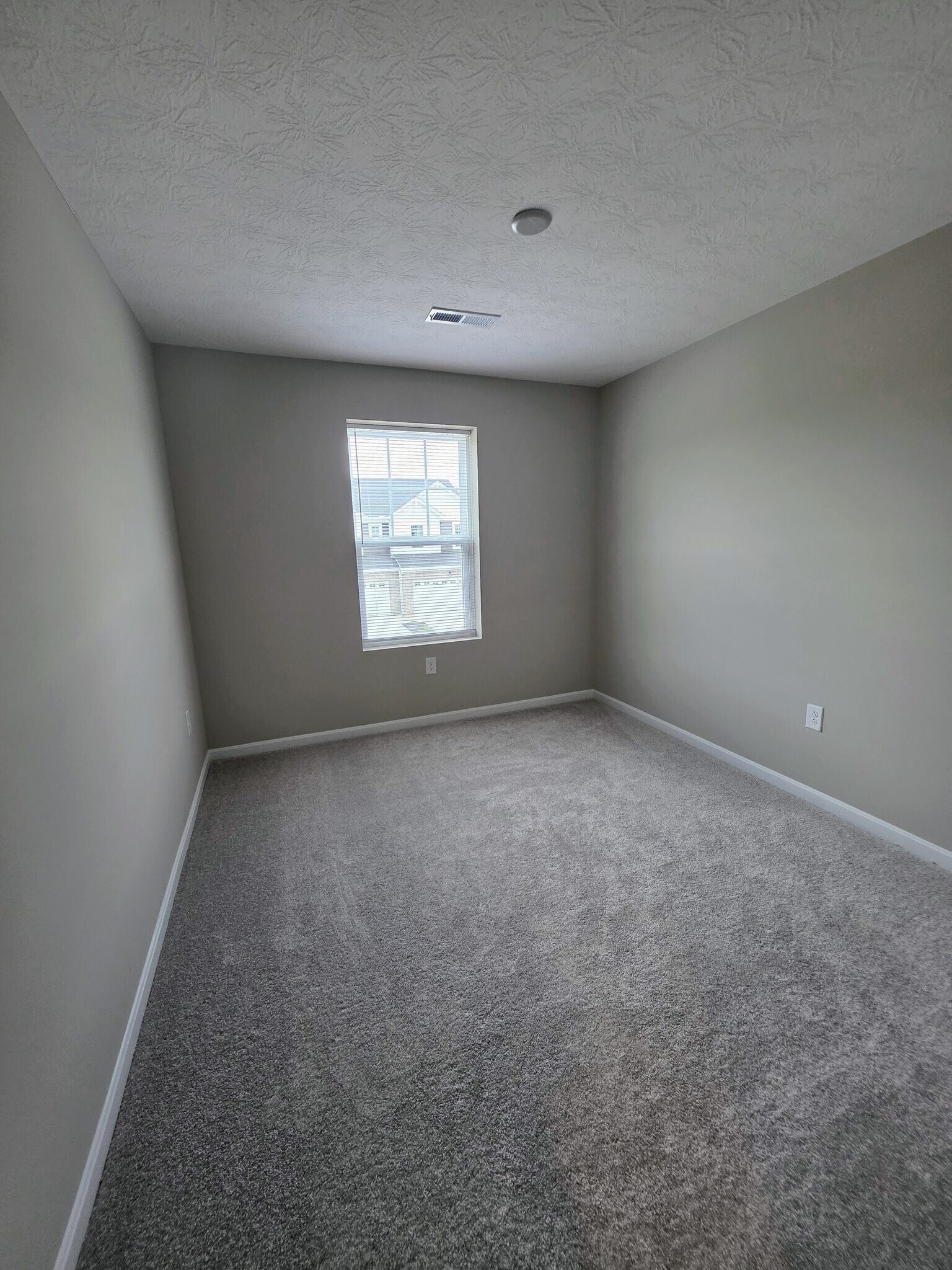 Building Photo - 7235 Grandway Dr