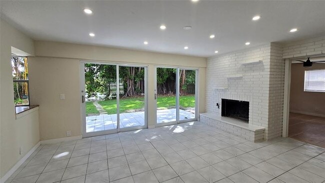 Building Photo - 486 NW 69th Terrace