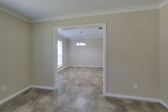 Building Photo - 1838 Turtle Creek Dr