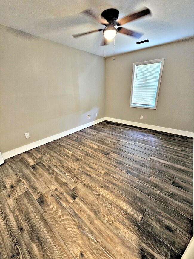 Building Photo - Apartment 2BR/1BA Decatur SW