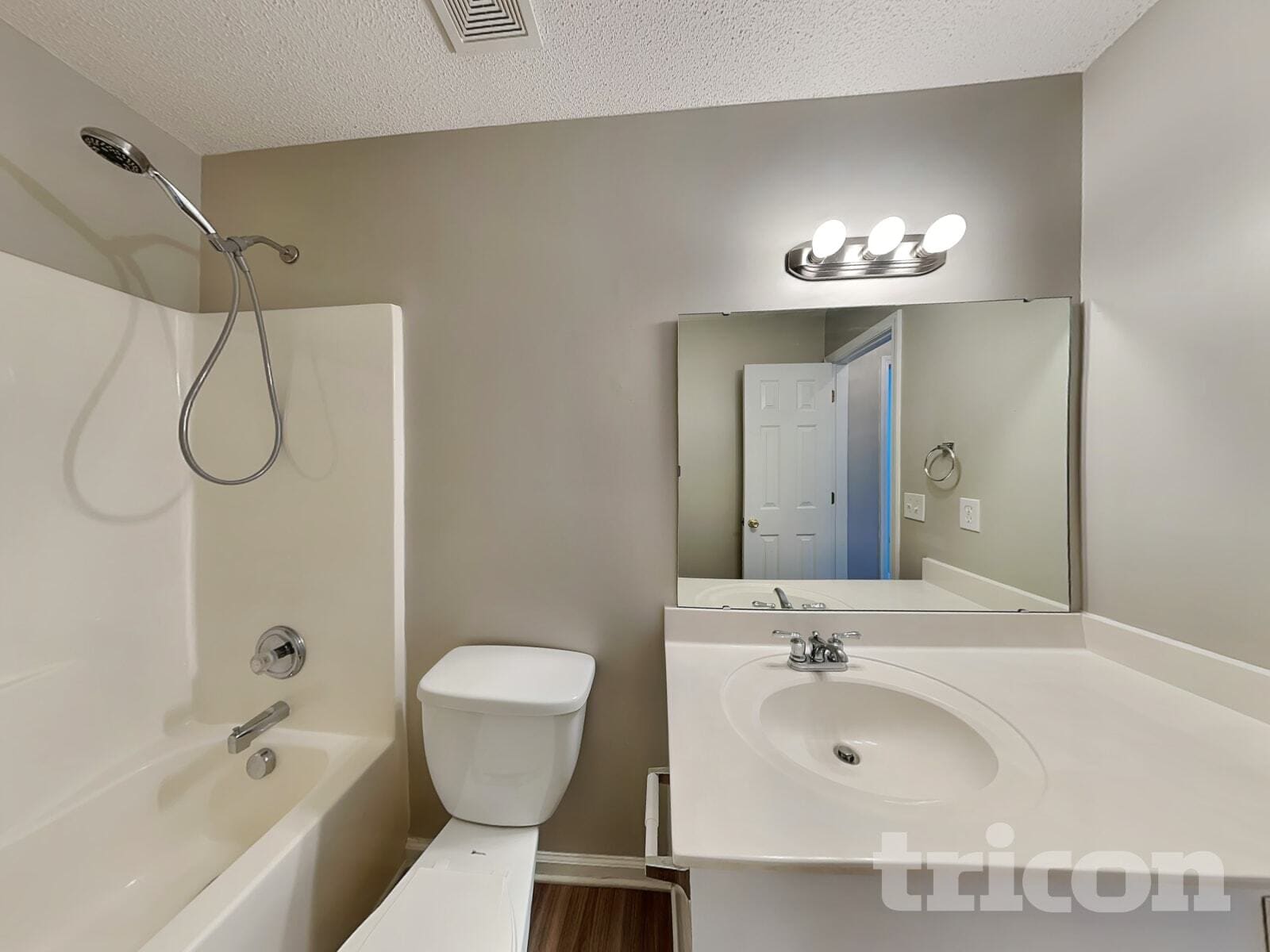 Building Photo - 408 Ruddy Duck Ct