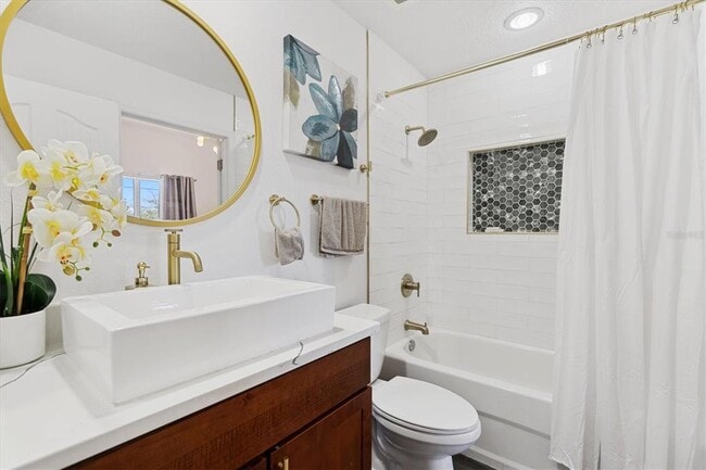 Building Photo - 642 Wells Ct