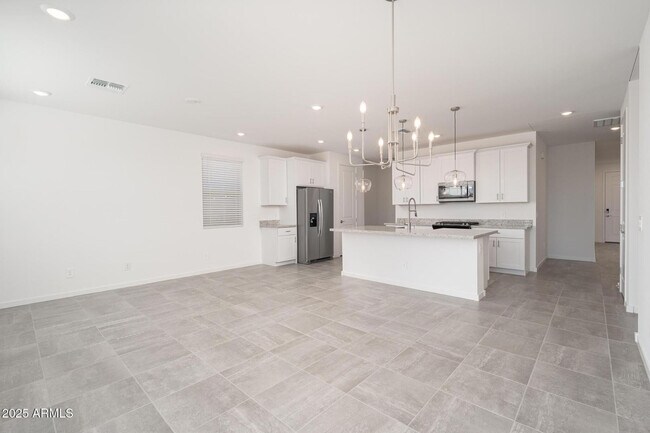 Building Photo - 17305 W Sanna St