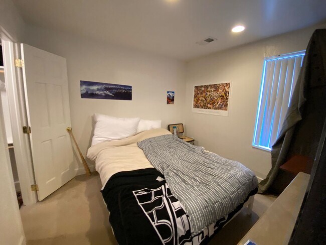 Building Photo - 2875 Shadow Creek Dr