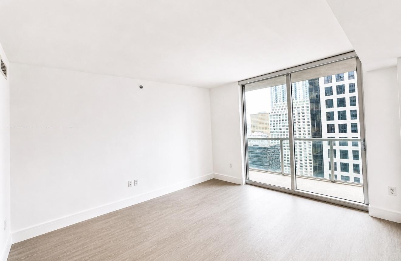 Building Photo - 500 Brickell Ave