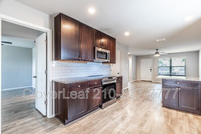 Building Photo - 5806 Machaela Trace