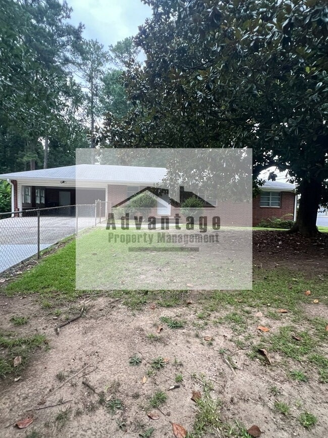 Building Photo - 1618 Patricia Dr