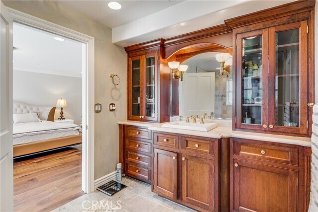 Building Photo - 1409 Vía Arco