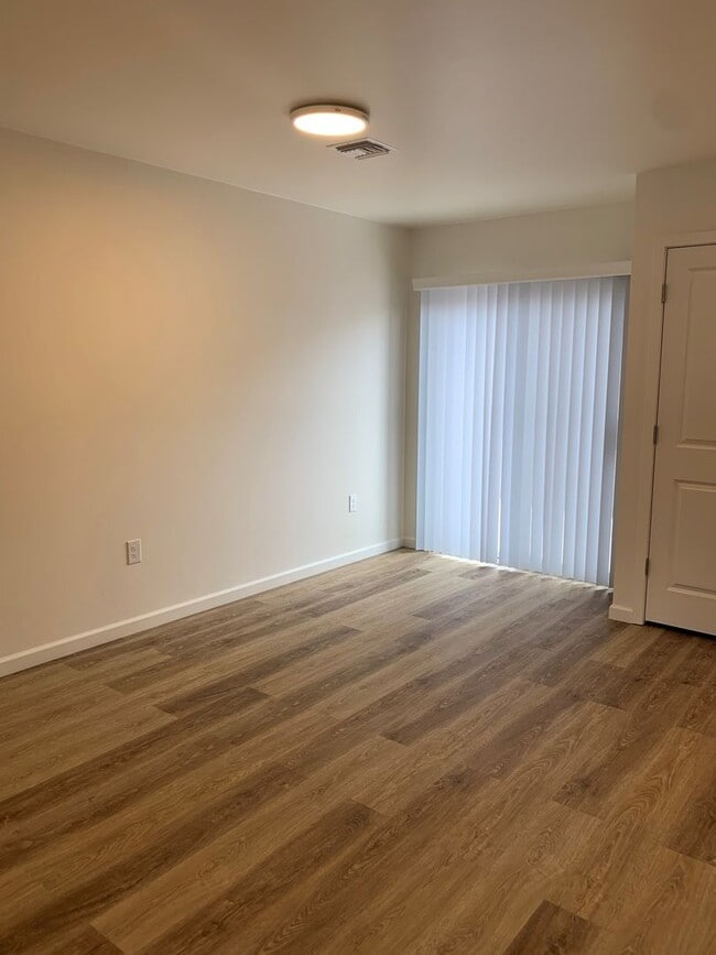 Building Photo - 2494 S Clovis Place-