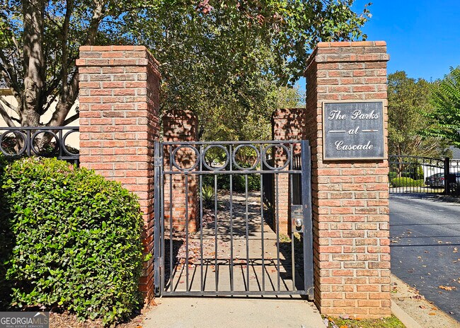 Building Photo - 195 Beracah Walk